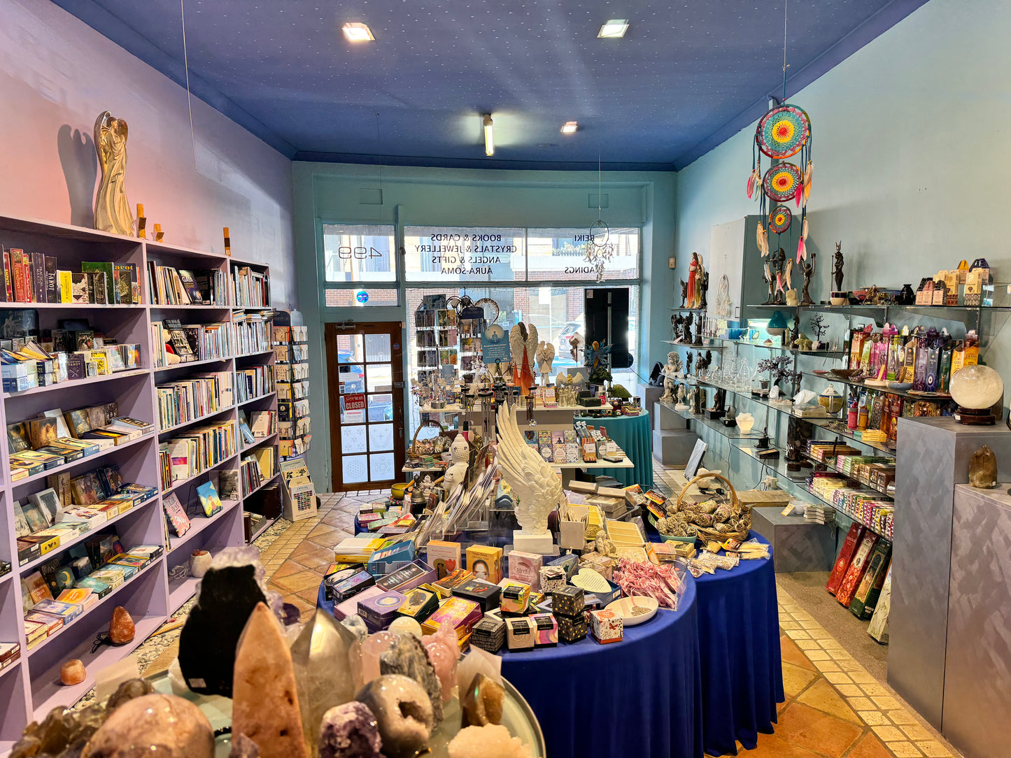 【おまかせコレクション】天使と大天使の声が聴こえる、ロビンさんのお店から、愛のある贈り物を届けます。