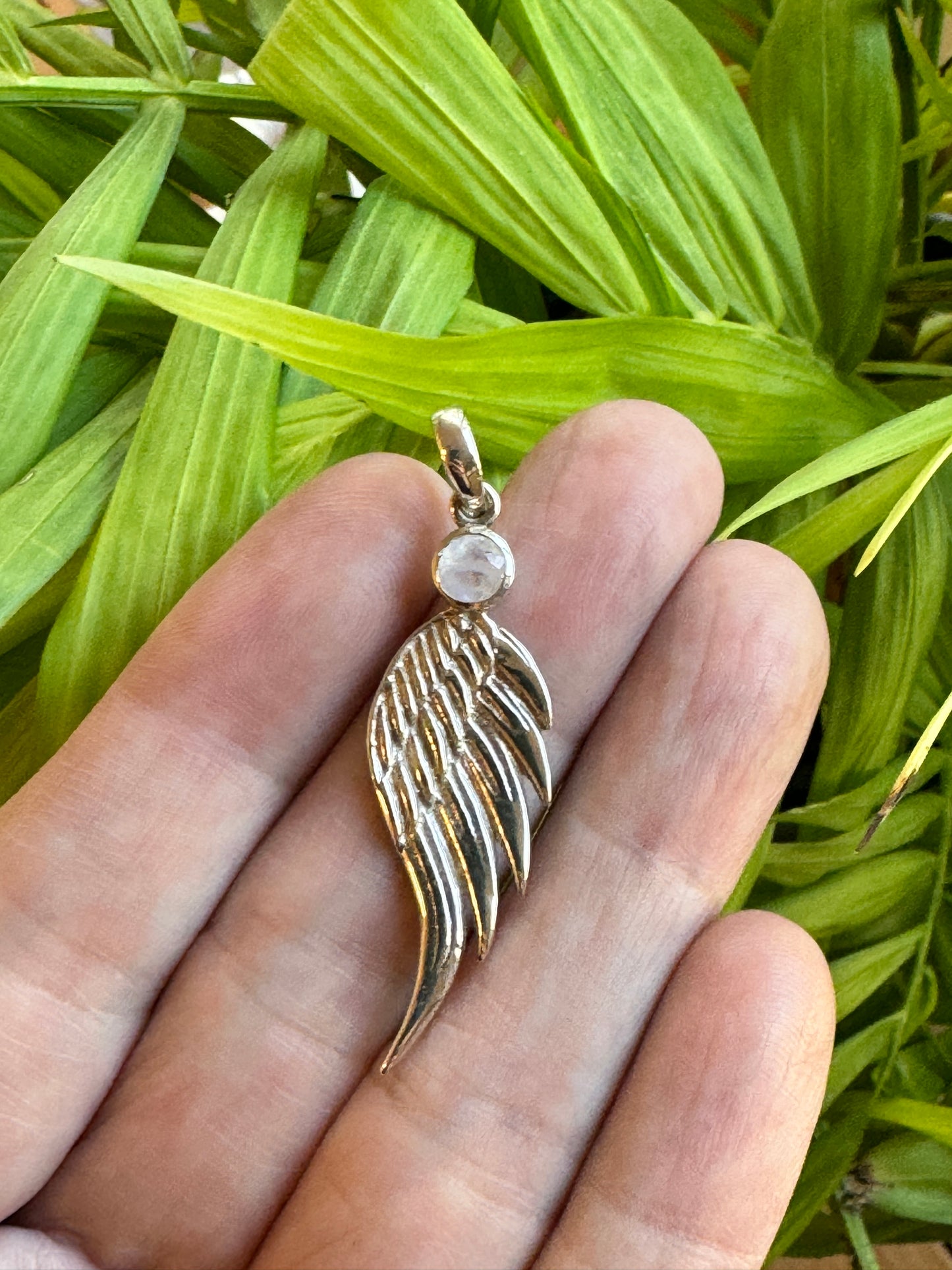 天使の翼 レインボウ・ムーンストーン(A)