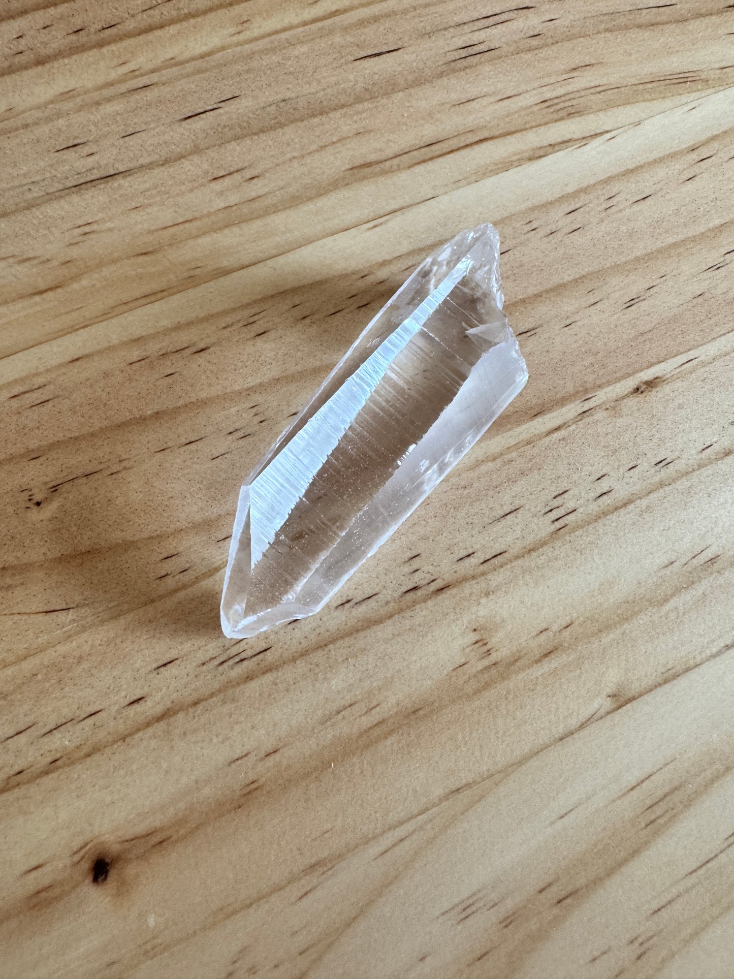 クリスタル(水晶)ボリビア産「竜の爪」