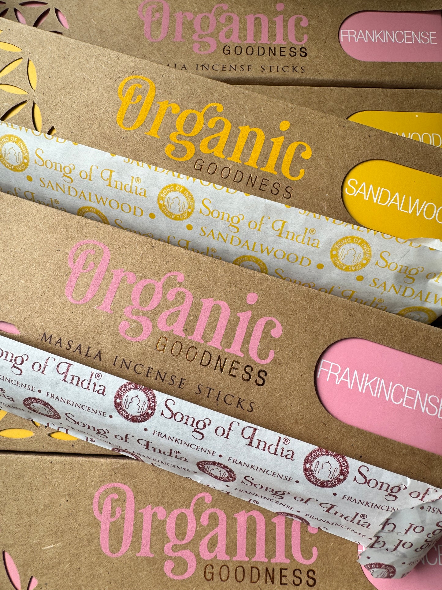 New!香り豊かなインセンスセット【サンダルウッド&フランキンセンス】・レムリアンシード・スマッジキャンドル