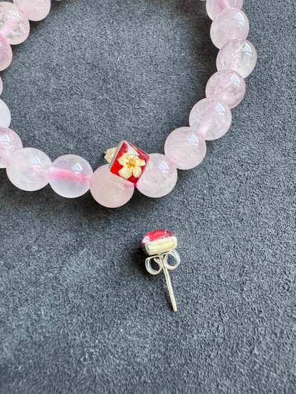 フラワーピアス（赤）