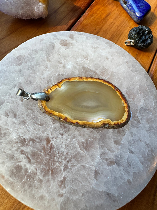 ジュエルペンドアゲート ペンダント