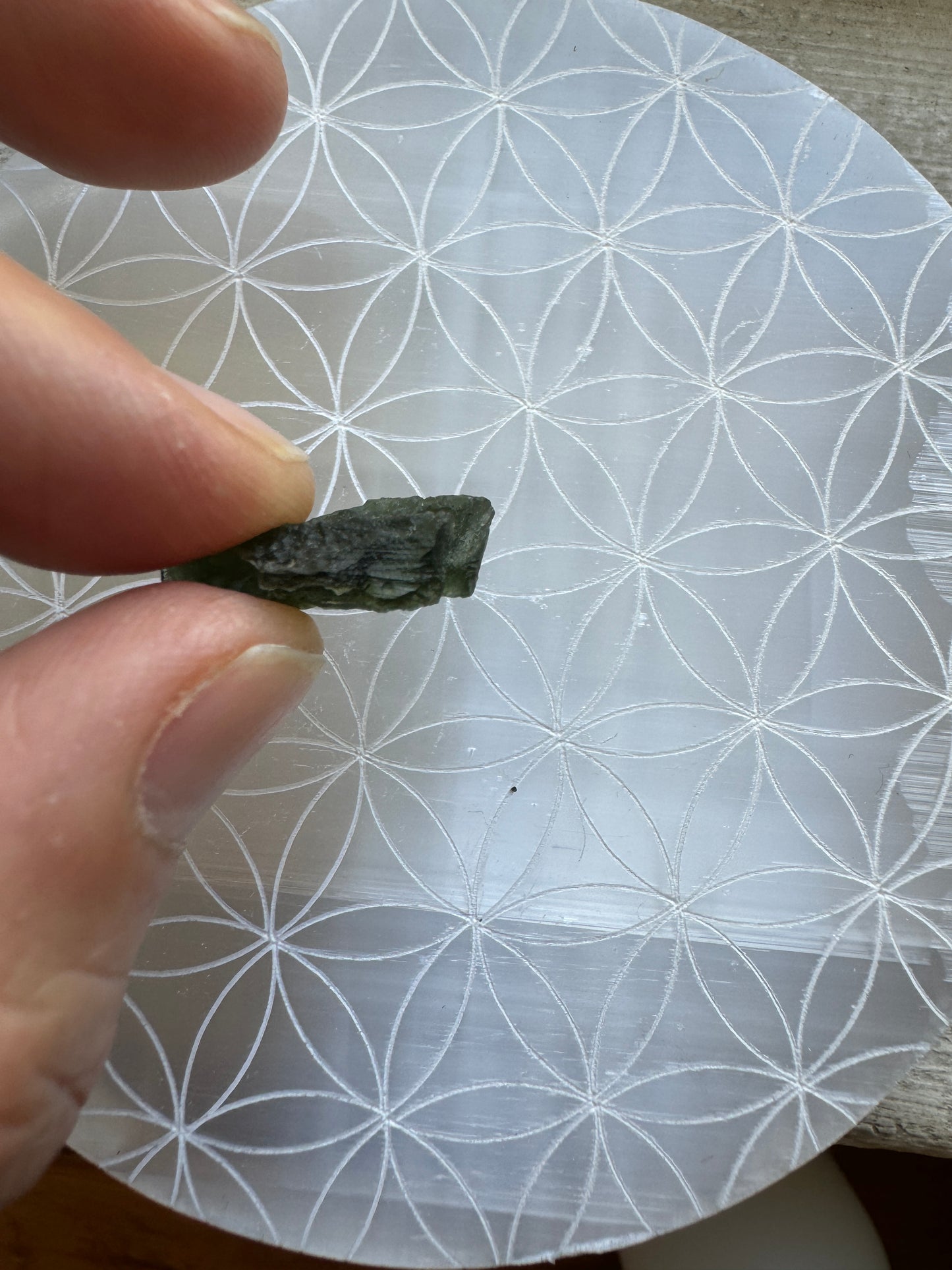モルダバイト【スターシードの守り】銀河との繋がり moldavite-02