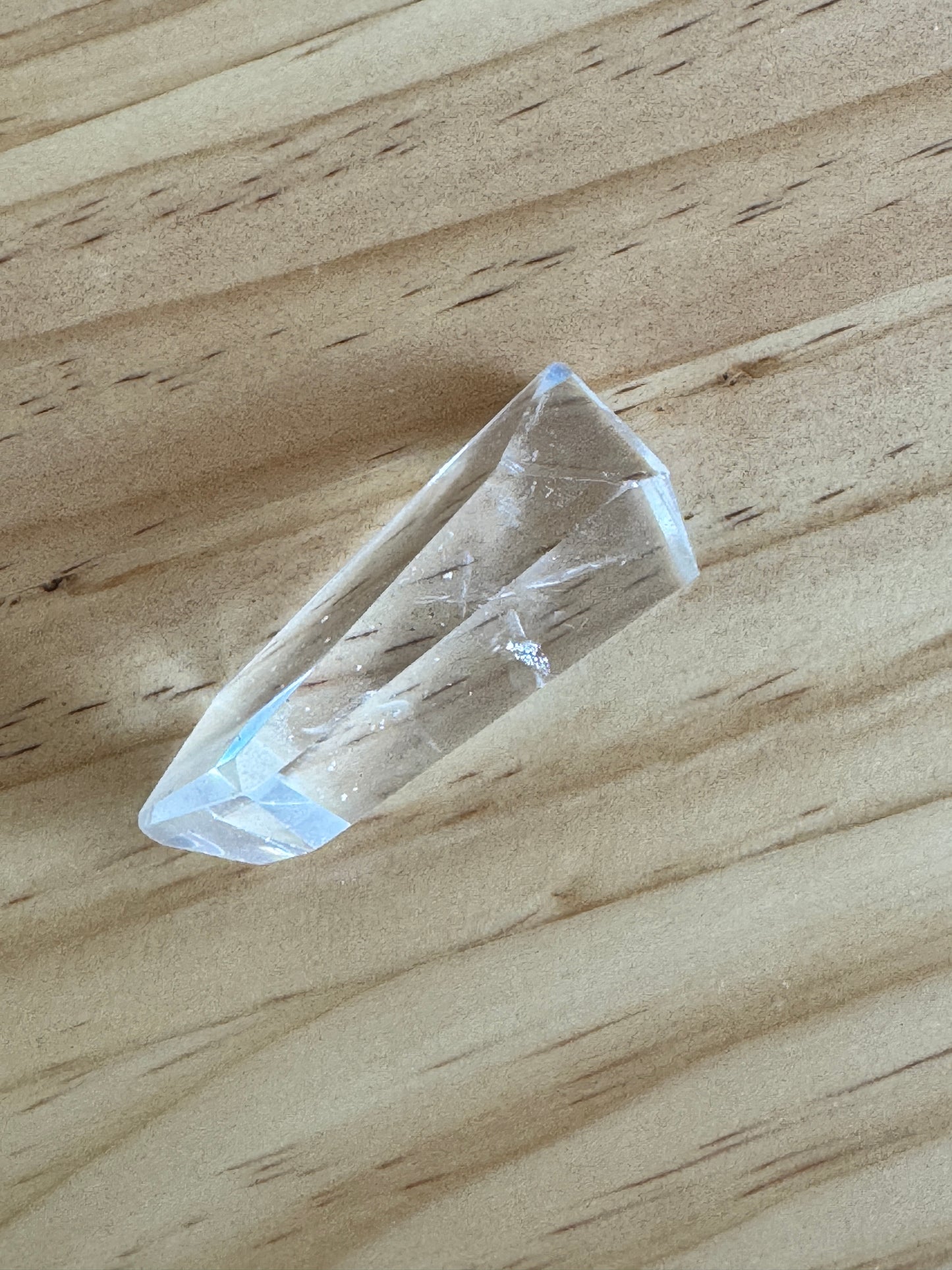 クリスタル（水晶）ボリビア産「竜の爪」