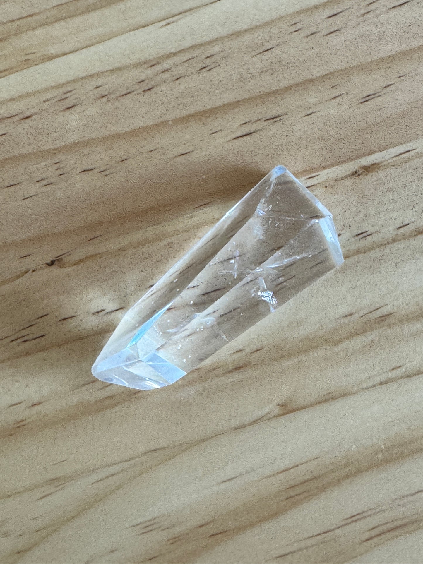 クリスタル（水晶）ボリビア産「竜の爪」