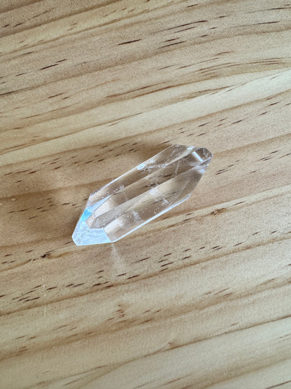 クリスタル（水晶）ボリビア産「竜の爪」