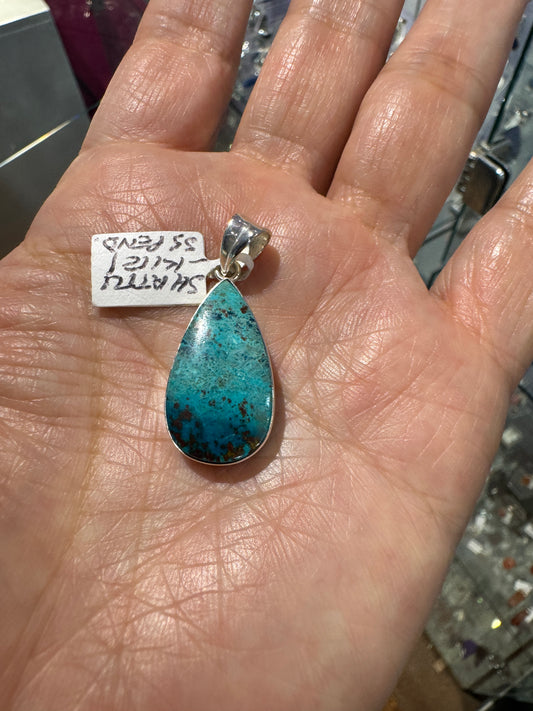 ネイティブ・インディアンのお守り シャタッカイト（Shattuckite）アリゾナ産 ティアドロップ型