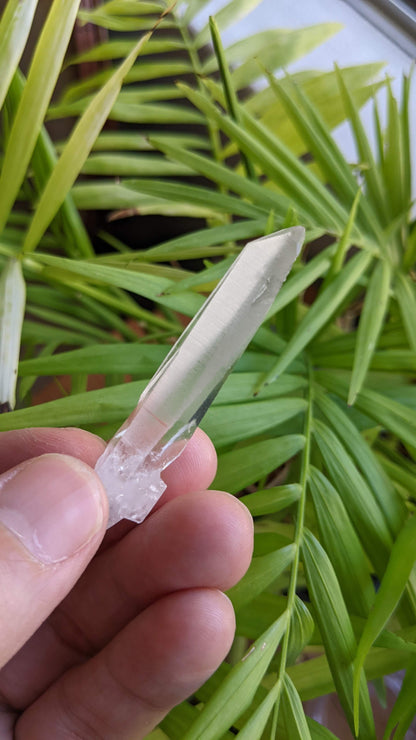 レムリアンシード・クリスタル・雪の結晶シリーズ E【アクエリアス・クリスタル】